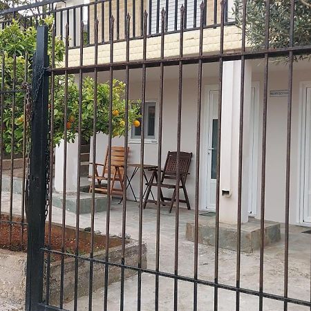 Helen'S Cozy Studio Artemida  Exterior foto
